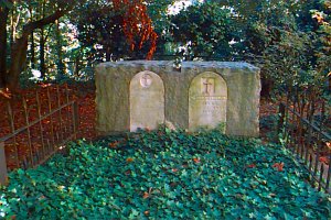 Graves of Dr. John McLoughlin, Father of Oregon, and his wife